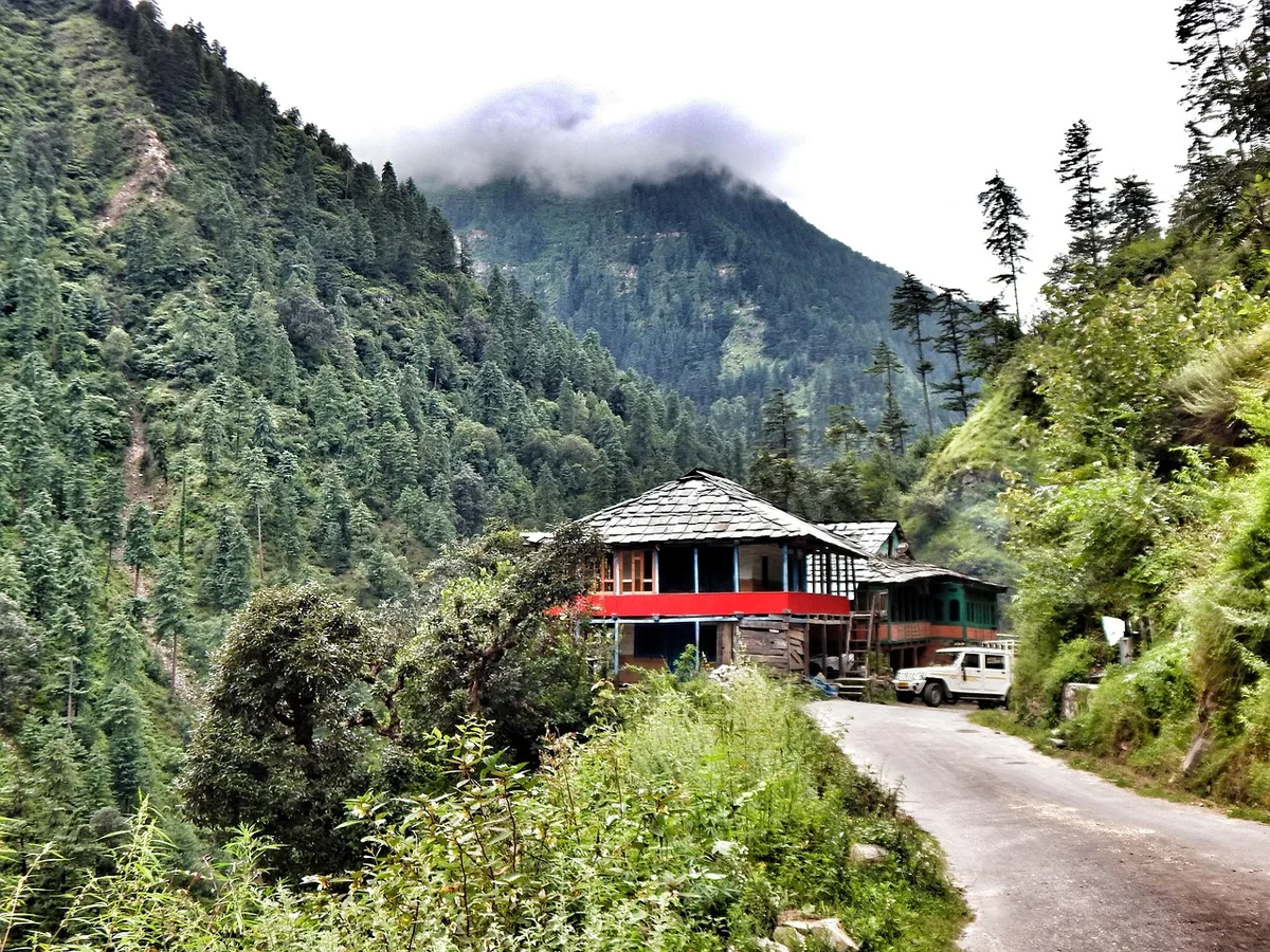 Free Tirthan Valley photo and picture