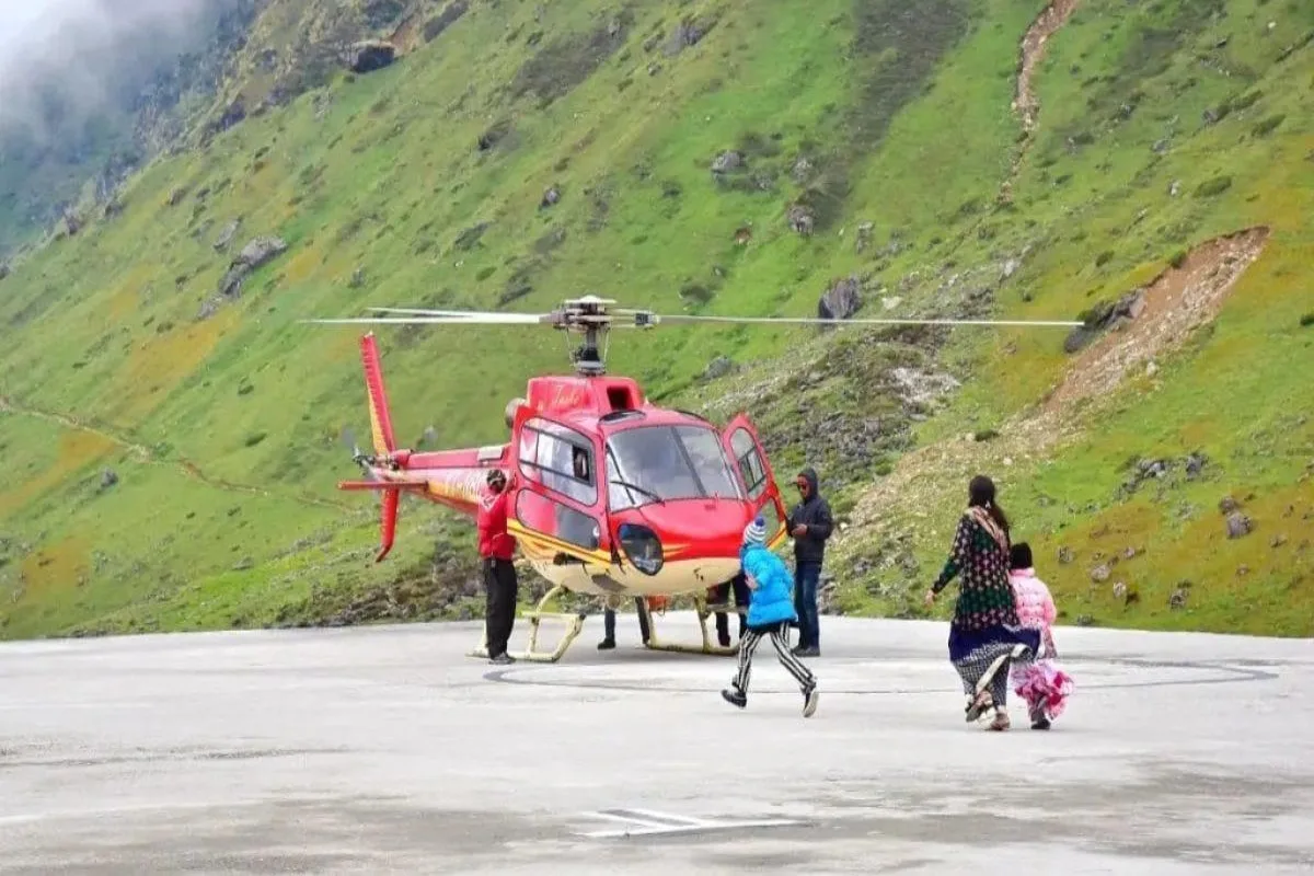 helicopter service available to reach kedarnath temple