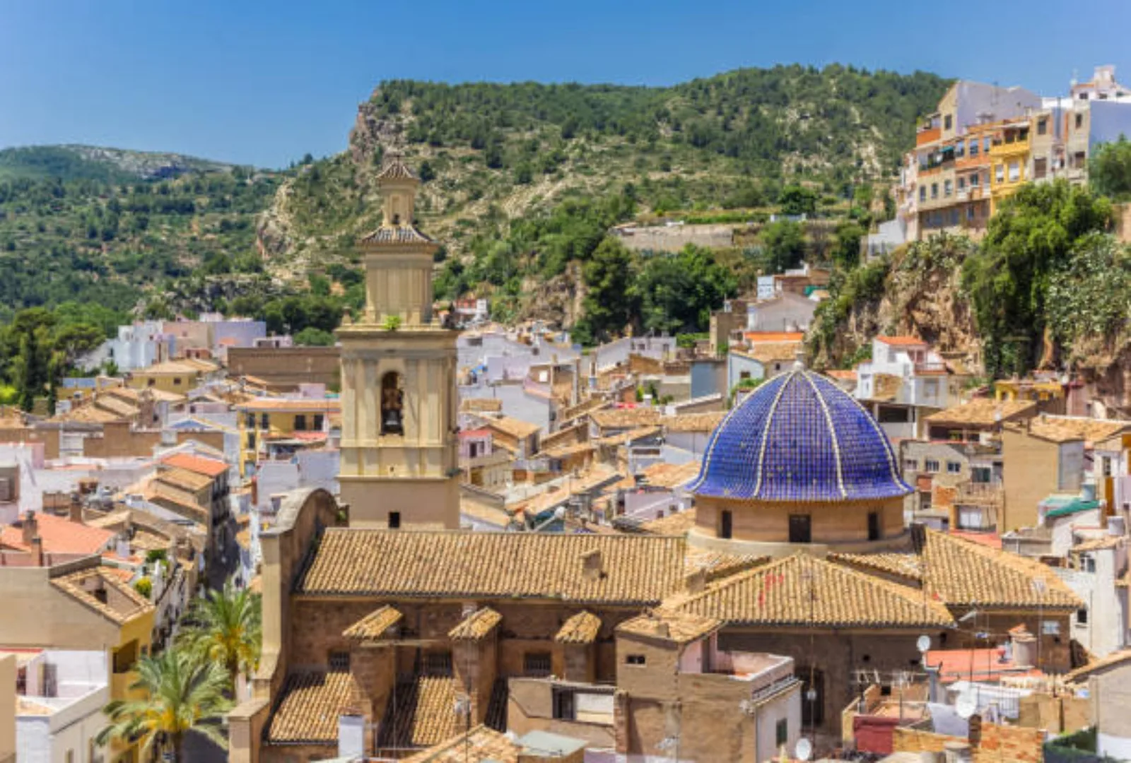 Stunning view of Buñol's medieval architecture, showcasing its historic charm and scenic beauty.