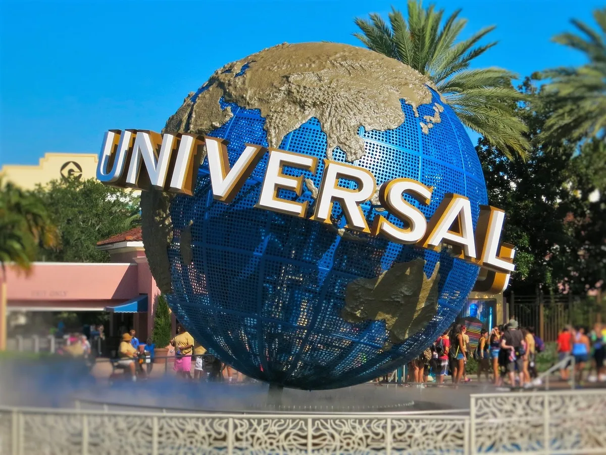 Free Universal Studios Movie Theater photo and picture