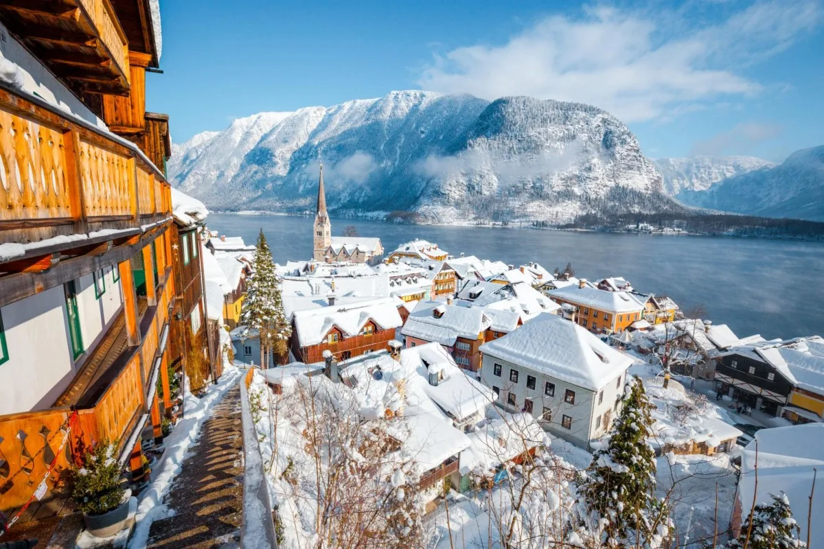 Hallstatt village in winter